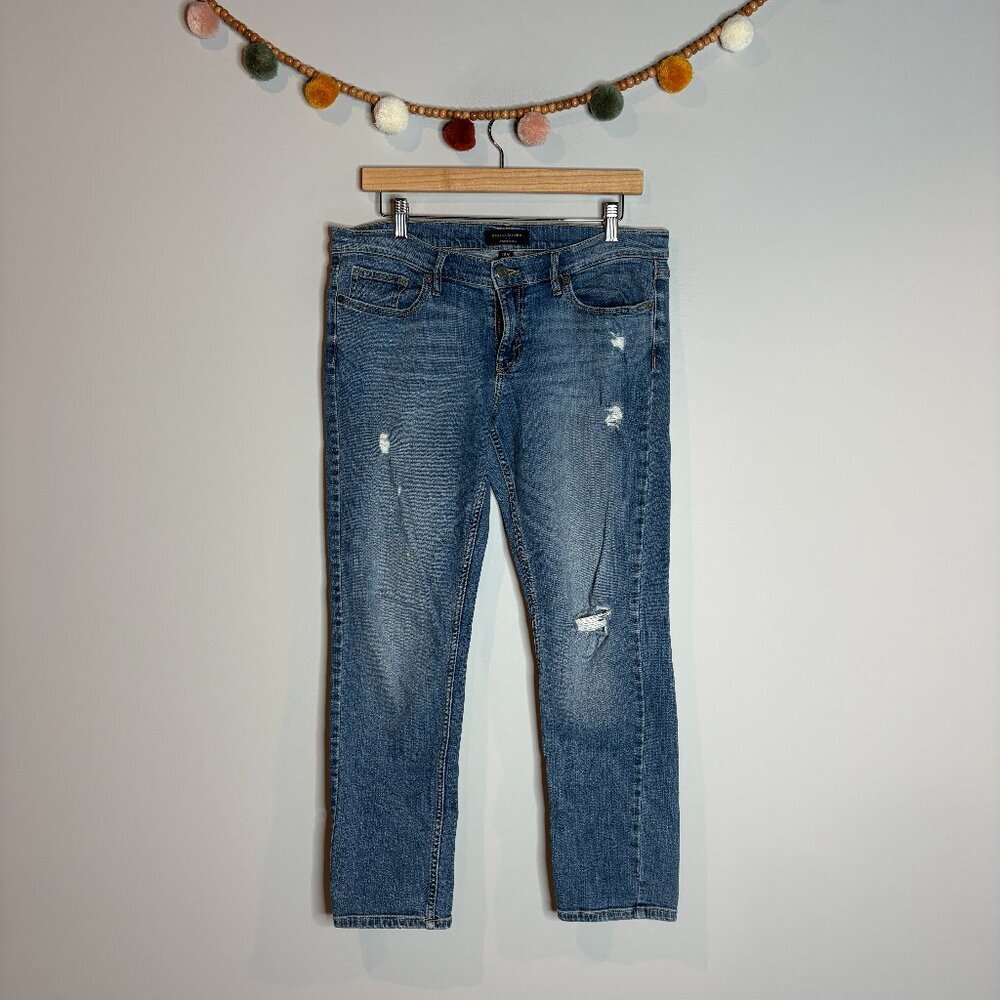 🔆 Banana Republic distressed Girlfriend jeans